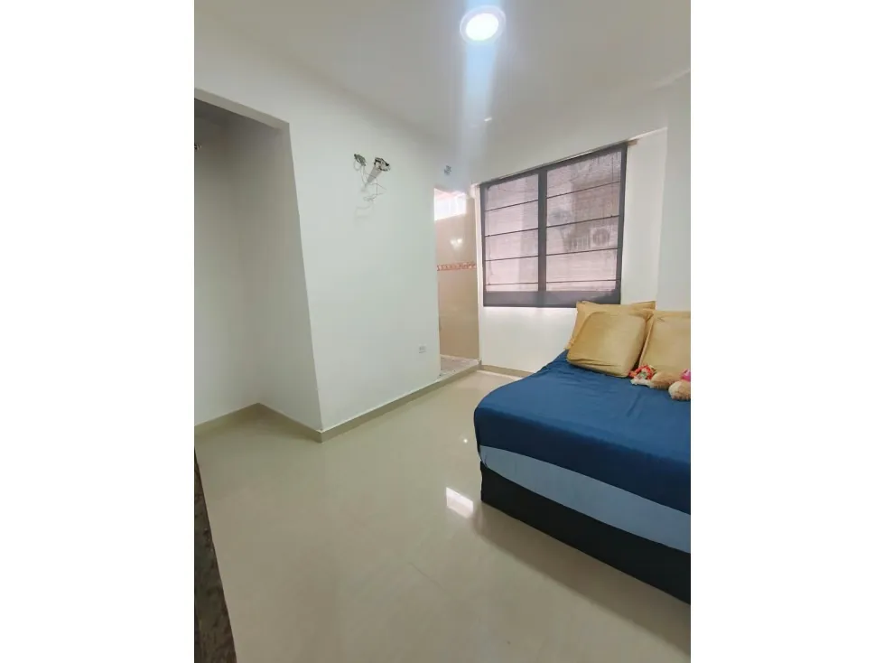 Apartamento en venta 76m², Av. Sur 9 la candelaria - 6