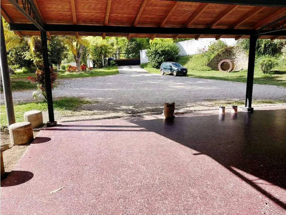 Vendo casa 10.350m2 de terreno El Hatillo 5732 - 11
