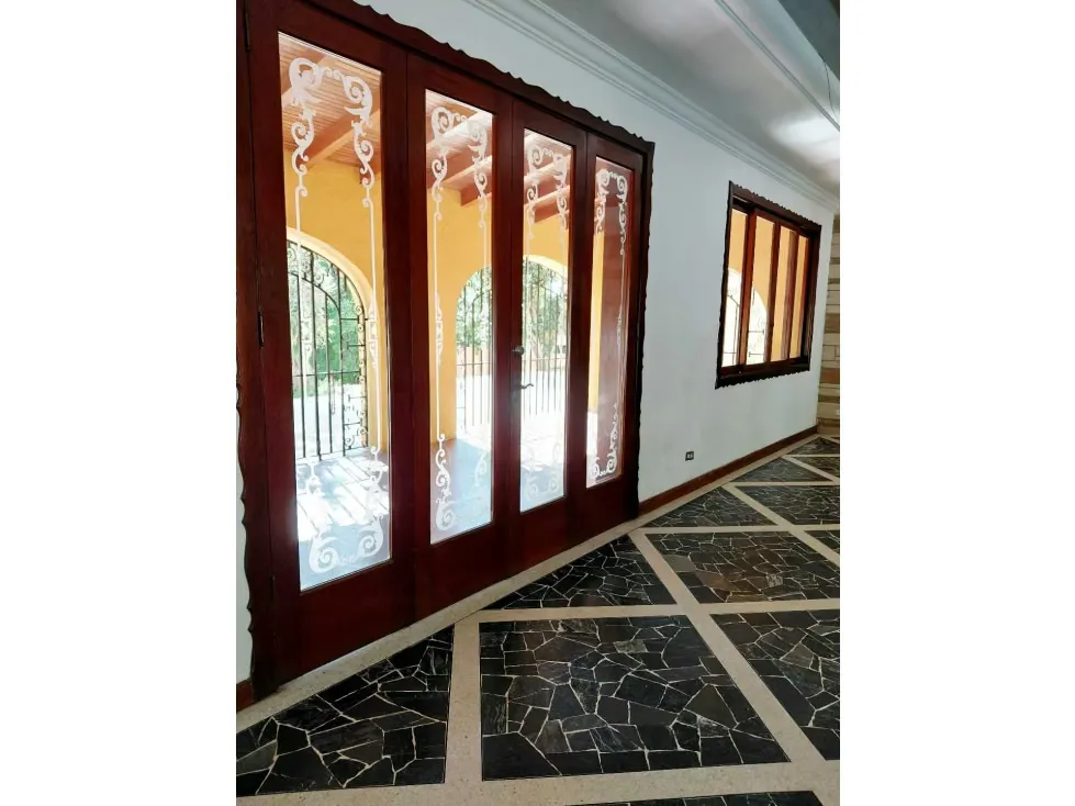 Vendo casa 10.350m2 de terreno El Hatillo 5732 - 23