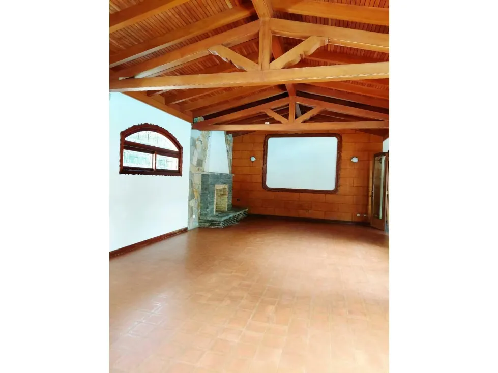 Vendo casa 10.350m2 de terreno El Hatillo 5732 - 25