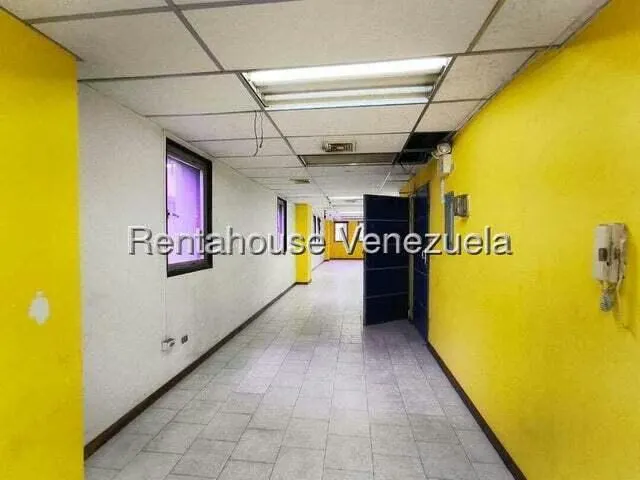 Oficina en Alquiler en La Urbina, Distrito Metropolitano