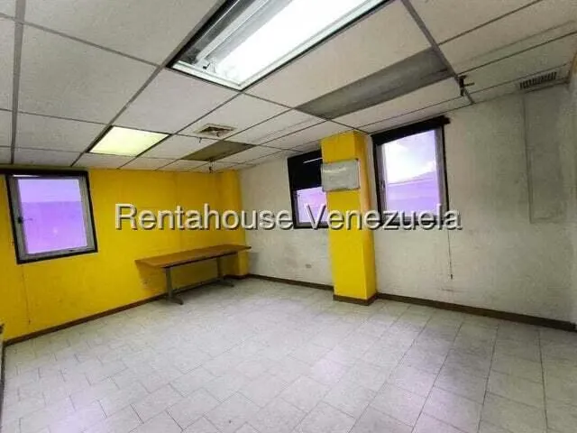 Oficina en Alquiler en La Urbina, Distrito Metropolitano - 11