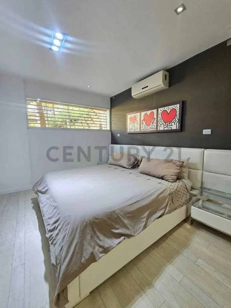 Apartamento Triplex en Venta en Urbanización Miranda - 22