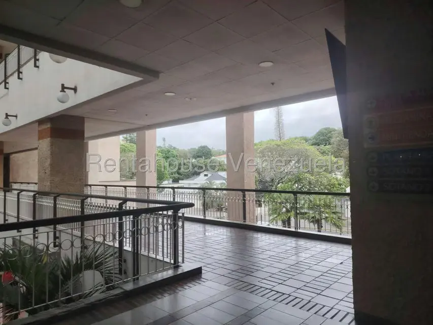 Comercio en Venta en Prados del Este, Distrito Metropolitano - 16