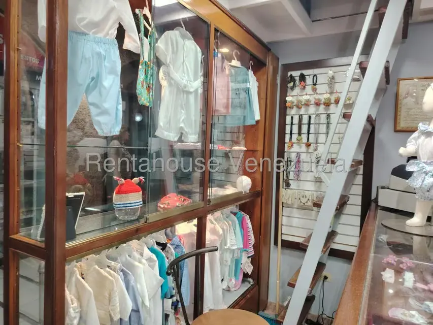 Comercio en Venta en Prados del Este, Distrito Metropolitano - 9
