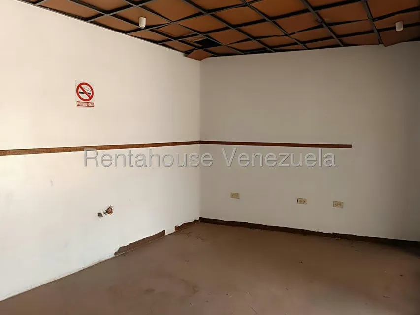 Local Comercial en Alquiler en El Tambor, Miranda - 7