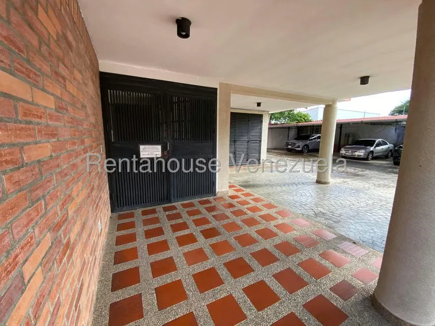 Apartamento (Planta Baja) en Alquiler en Araure, Portuguesa - 3