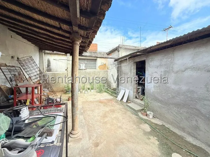 Casa (1 Nivel) en Venta en Centro, Lara - 10