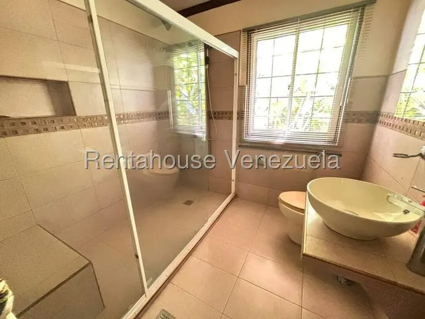 Casa (Colonial) en Alquiler en El Manzano, Lara - 11