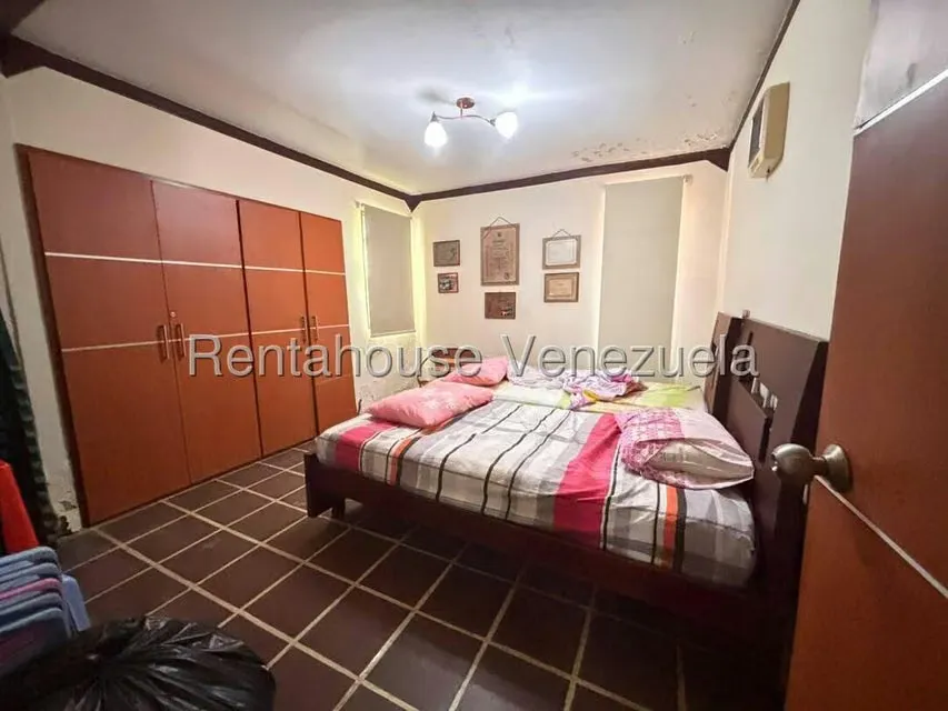 Casa (Colonial) en Alquiler en El Manzano, Lara - 12