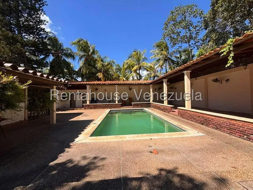 Casa (Colonial) en Alquiler en El Manzano, Lara - 26