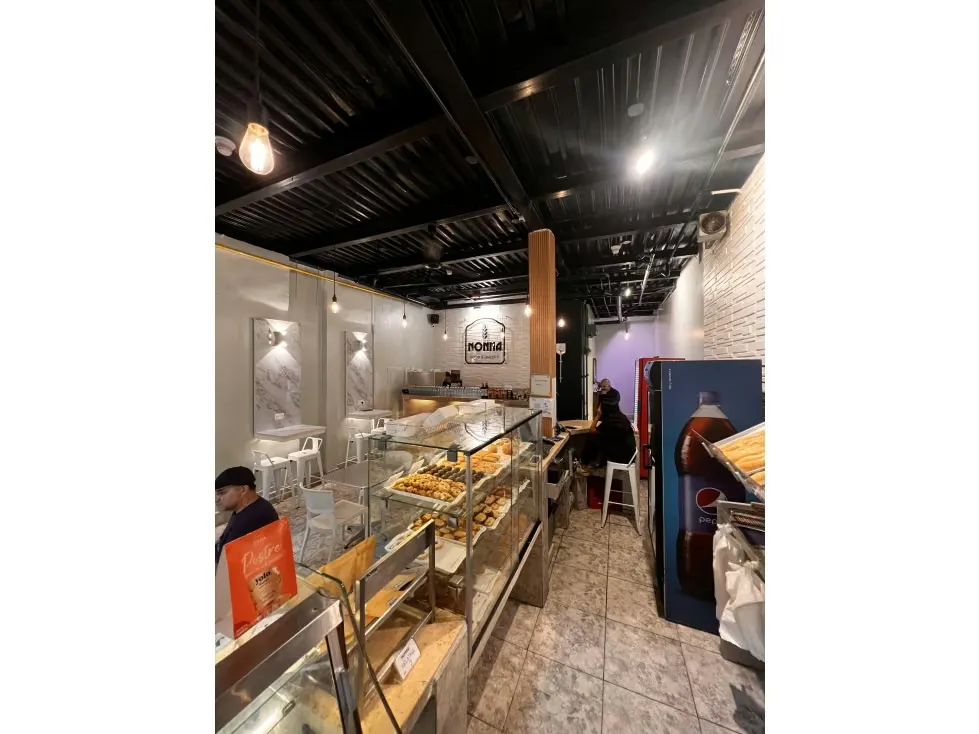 VENTA DE FONDO DE COMERCIO URB LA BOYERA - 2