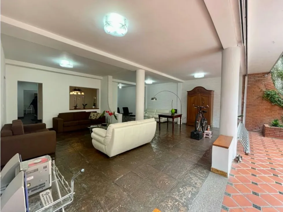 Se vende casa en 427metros. 3h+s/5b/5pe/ Los palos grandes - 7