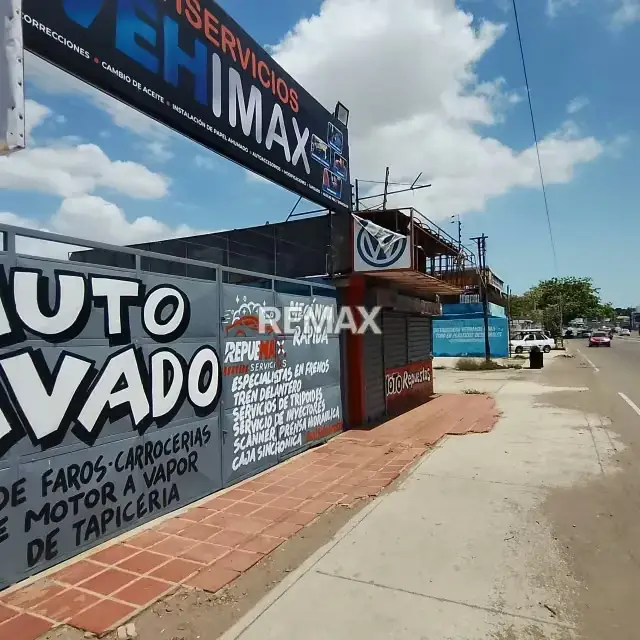 LOCAL COMERCIAL AUTOLAVADO y TALLER