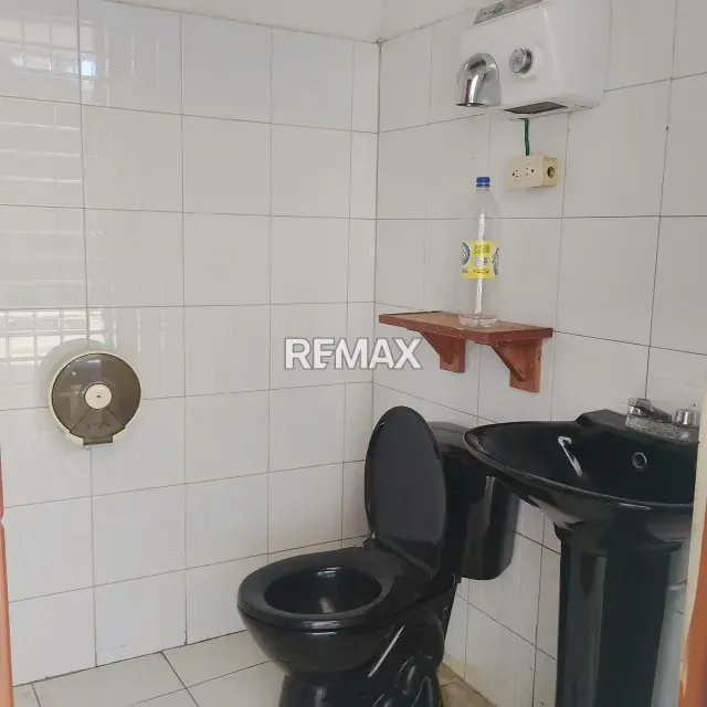 LOCAL COMERCIAL AUTOLAVADO y TALLER - 6