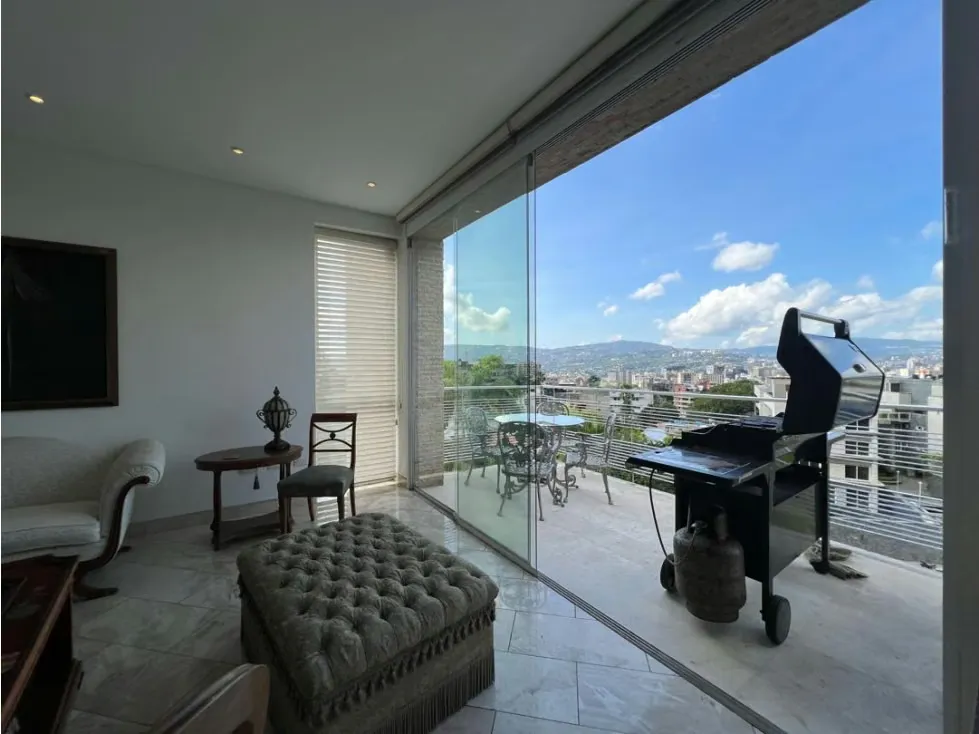 Se vende PH duplex 625m2 7H+S/6B/6P Los Palos Grandes - 5