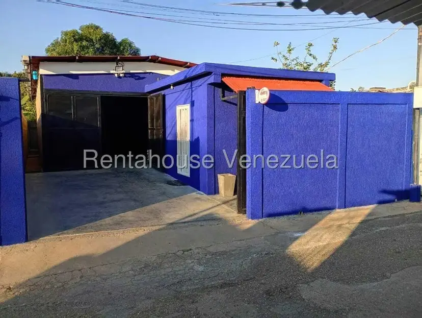 Comercial (Galpon - Deposito) en Venta en Avenida 32, Zulia