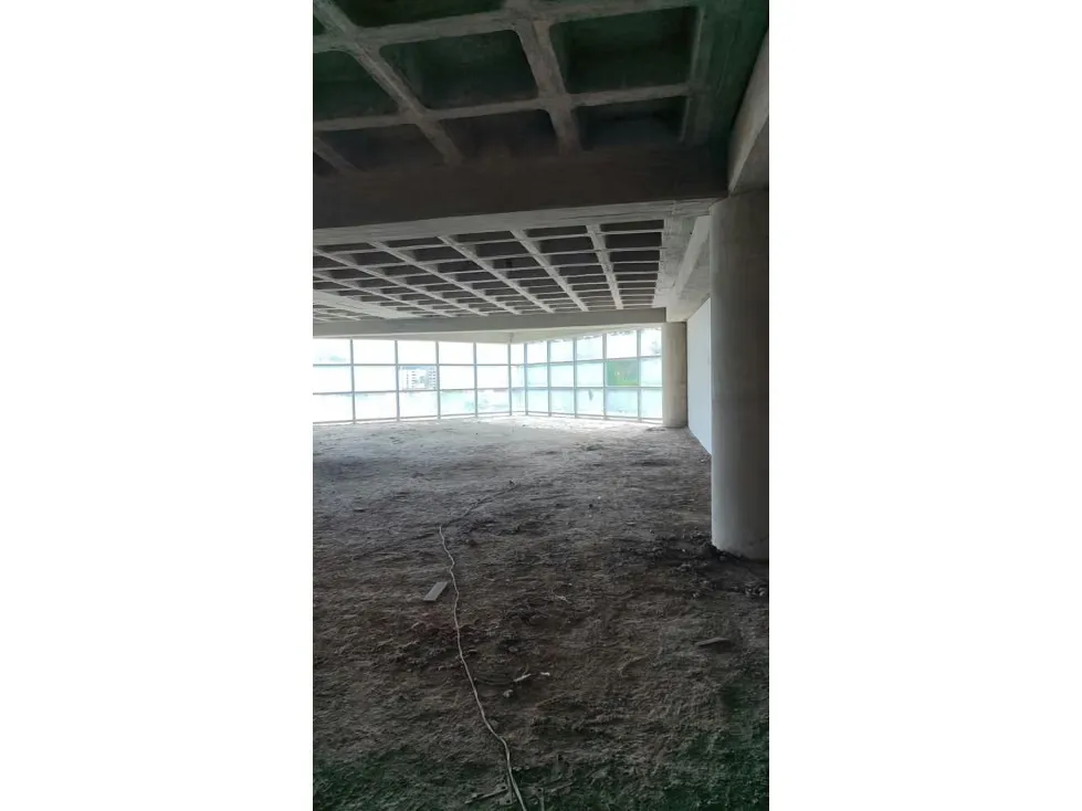 Se alquila Oficina 400m² Los Naranjos - 6