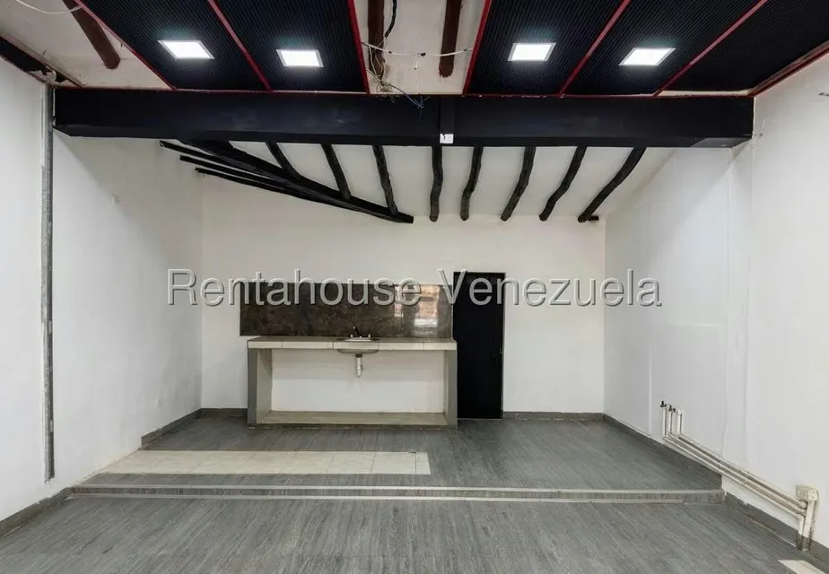 Comercial (Local Comercial) en Venta en Sector Chimpire, Falcon - 3