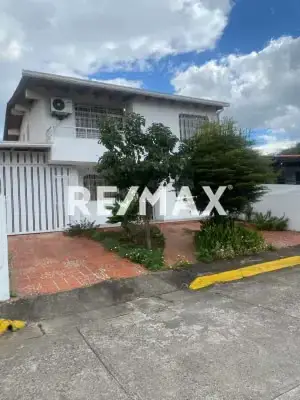 Casa en venta urbanización EL TINAJERO A Las lomas diagonal a Emegas Tachira