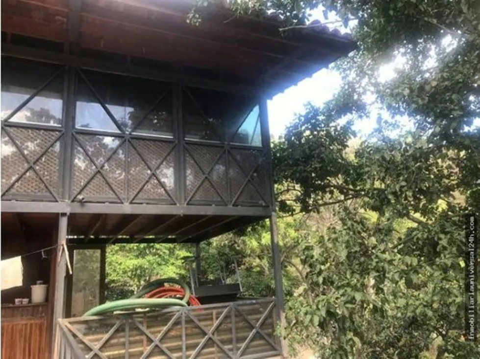 Se vende terreno c/ bienhechuria 2900m2 Los Campitos 1438