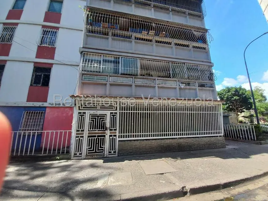 Apartamento (1 Nivel) en Venta en Caricuao, Distrito Metropolitano