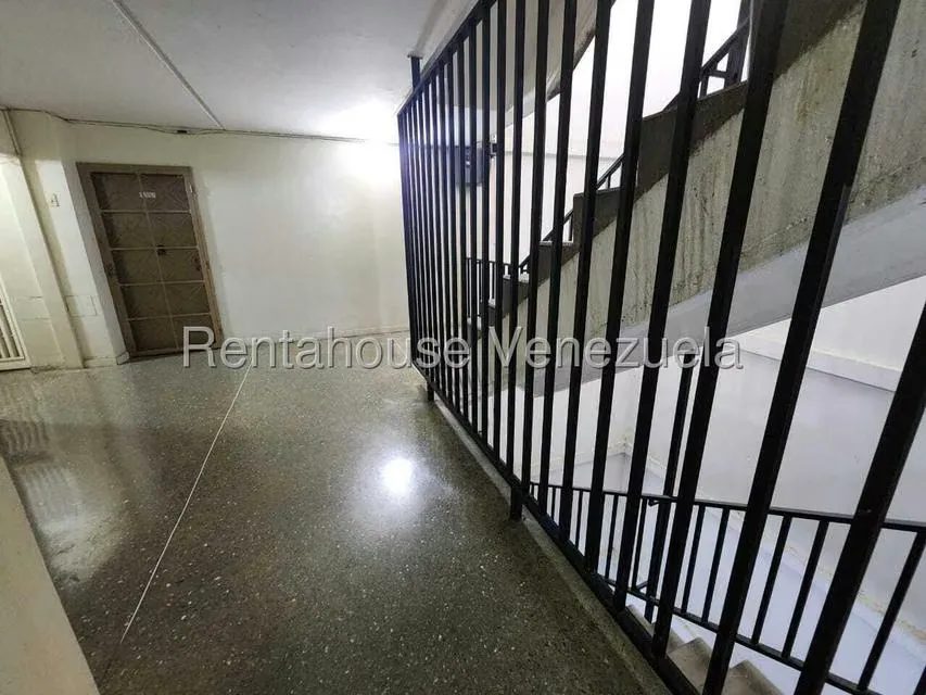 Apartamento (1 Nivel) en Venta en Caricuao, Distrito Metropolitano - 32