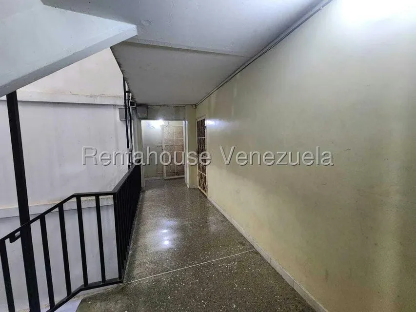 Apartamento (1 Nivel) en Venta en Caricuao, Distrito Metropolitano - 33