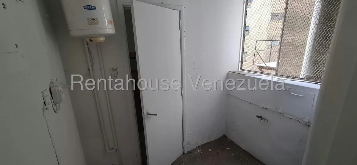 Apartamento (1 Nivel) en Venta en San Bernardino, Distrito Metropolitano - 28