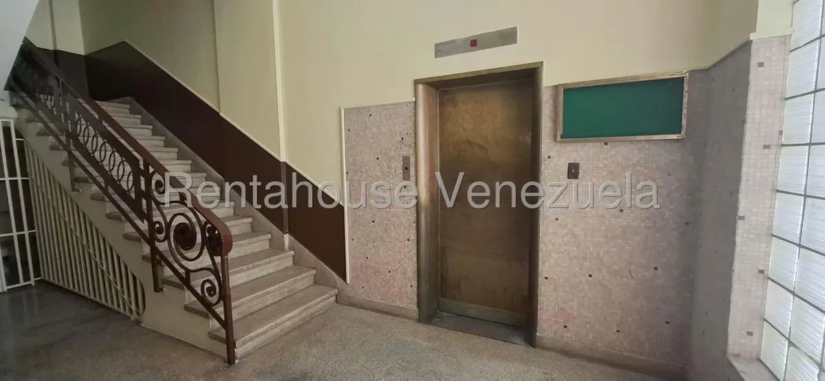 Apartamento (1 Nivel) en Venta en San Bernardino, Distrito Metropolitano - 4