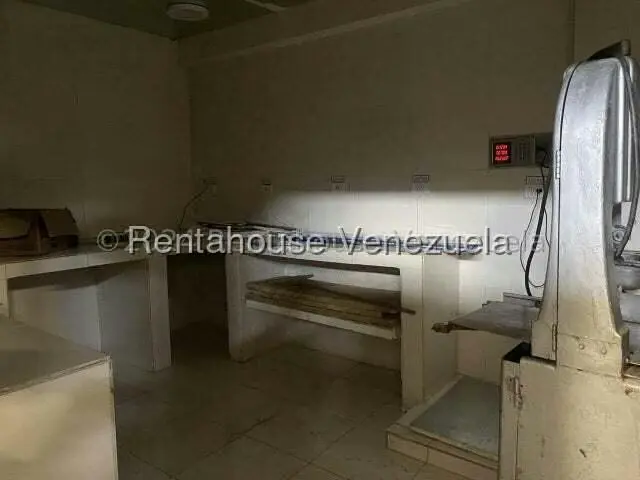 Galpon - Deposito en Alquiler en Los Cortijos de Lourdes, Distrito Metropolitano - 6
