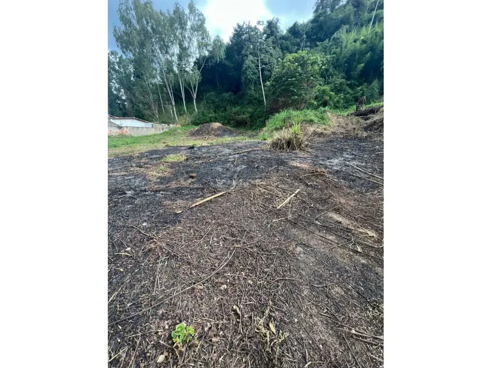 Se vende terreno plano 2000m2 Cerro Verde 9088 - 3