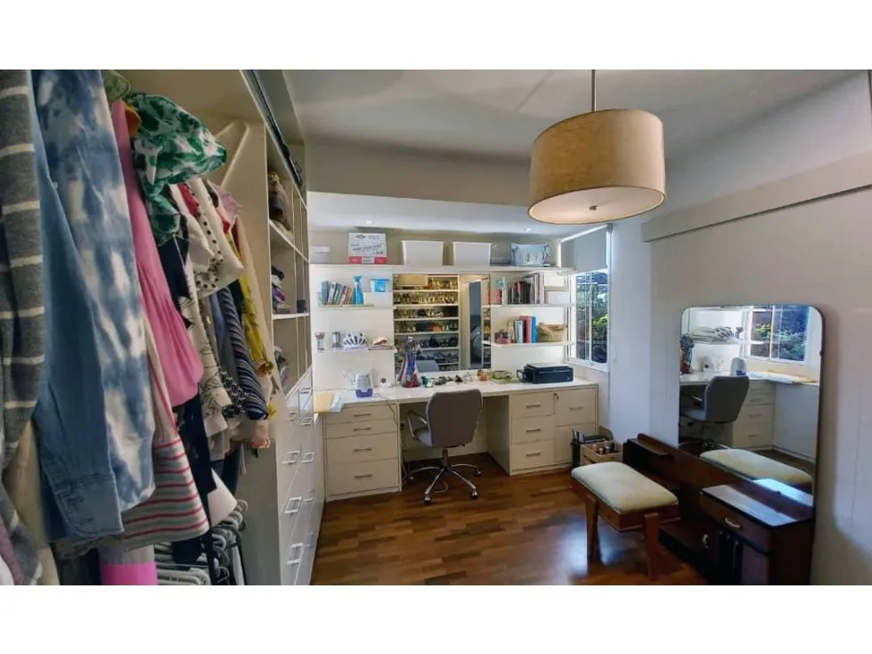 APARTAMENTO EN CHULAVISTA 178 M2, 3 HABITACIONES, 4 BAÑOS Y 2 P/E - 26