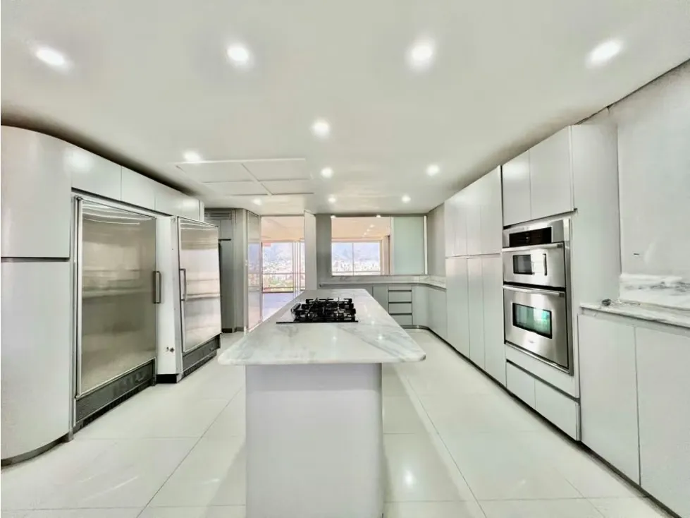 Se vende y/o alquila apto 387m2 3h+2s+Ch/6B/5p Colinas de Valle Arriba - 14
