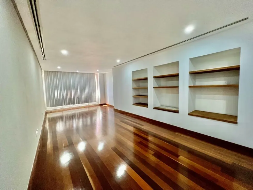 Se vende y/o alquila apto 387m2 3h+2s+Ch/6B/5p Colinas de Valle Arriba - 17