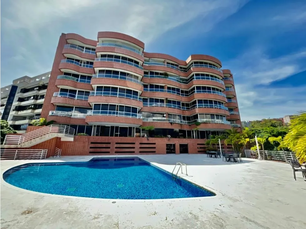 Se vende y/o alquila apto 387m2 3h+2s+Ch/6B/5p Colinas de Valle Arriba - 3