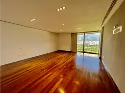 Vista 24