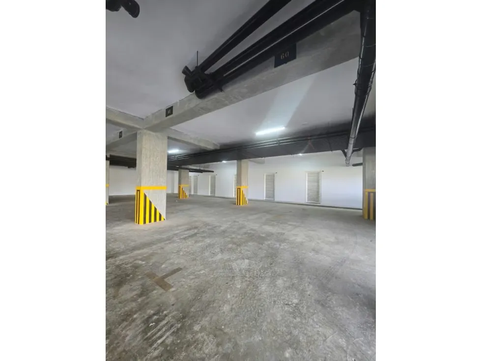 APARTAMENTO EN VENTA 150 M2 - URB. LA TAHONA - 13