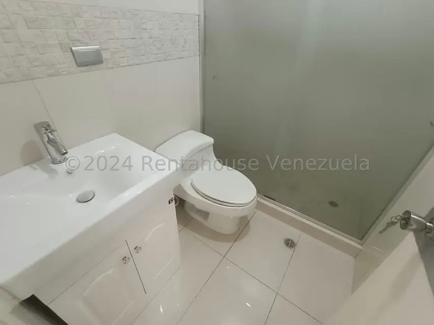 Casa (Duplex) en Venta en El Castaño (Zona Privada), Aragua - 11