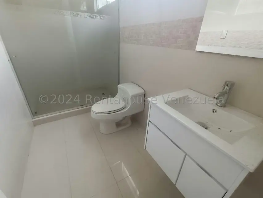 Casa (Duplex) en Venta en El Castaño (Zona Privada), Aragua - 14
