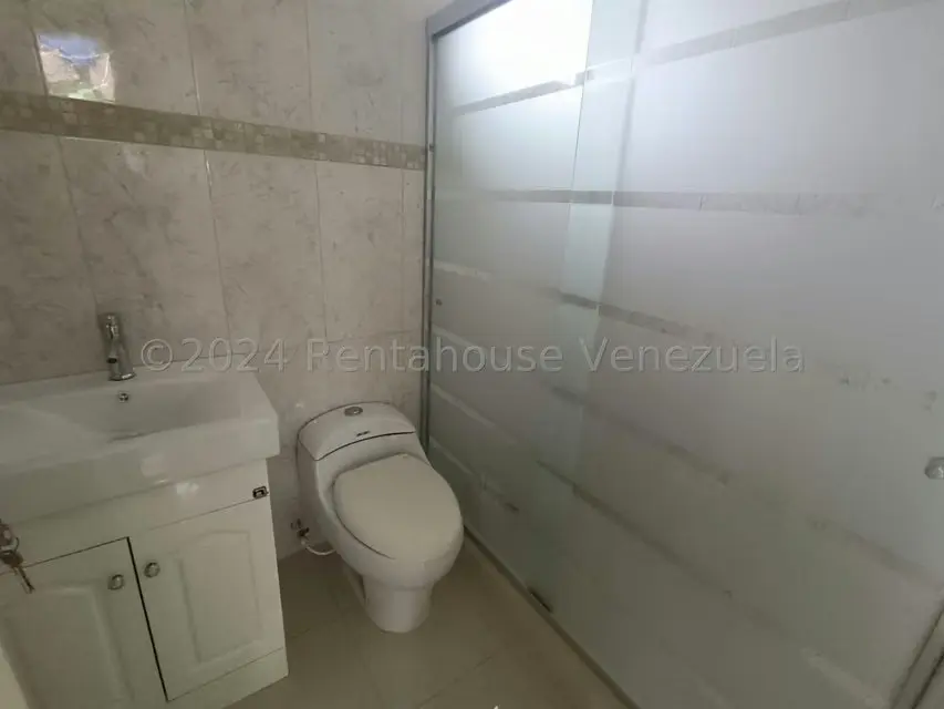 Casa (Duplex) en Venta en El Castaño (Zona Privada), Aragua - 19