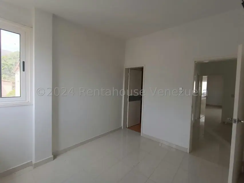 Casa (Duplex) en Venta en El Castaño (Zona Privada), Aragua - 28