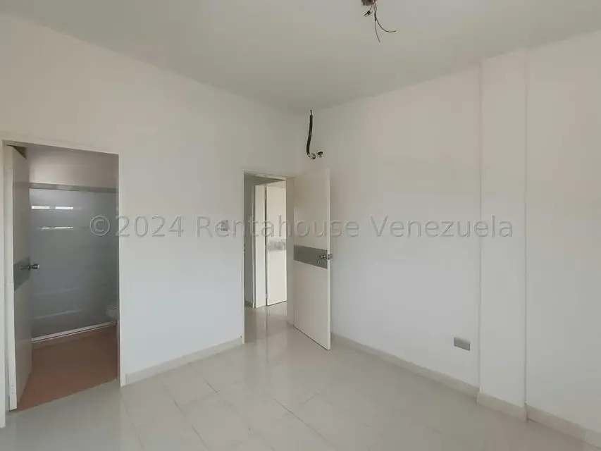 Casa (Duplex) en Venta en El Castaño (Zona Privada), Aragua - 29