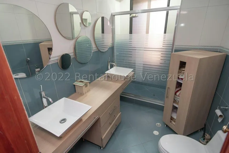Apartamento (Duplex) en Venta en La Tahona, Distrito Metropolitano - 43