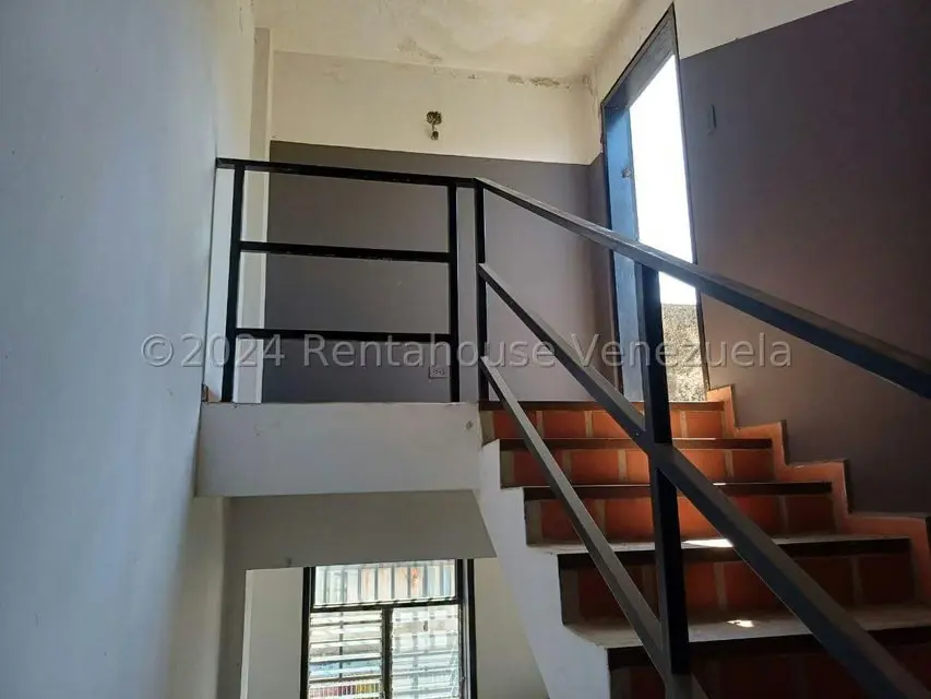 Edificio en Venta en Catia, Distrito Metropolitano - 2
