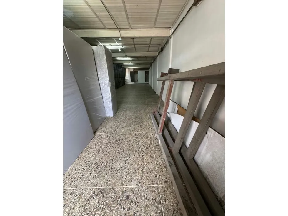 MG-Local en alquiler en Catia (piso 1) - 2