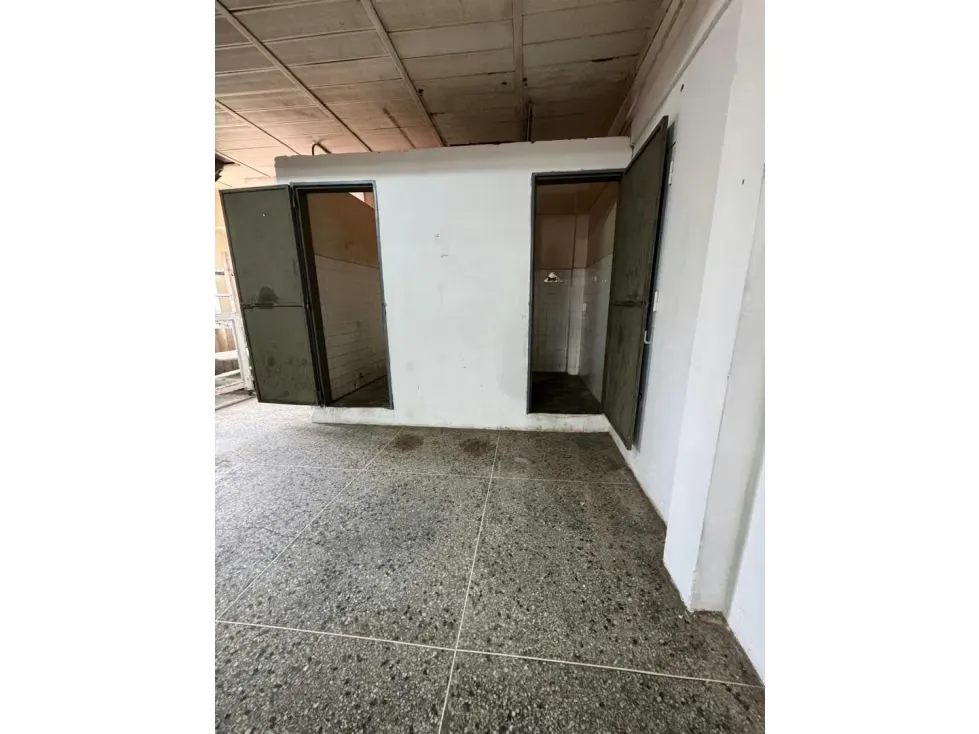 MG-Local en alquiler en Catia (piso 1) - 3