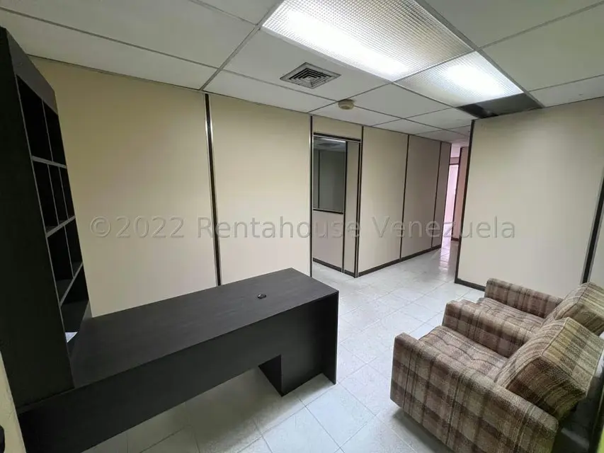 Oficina en Venta en La Urbina, Distrito Metropolitano - 2