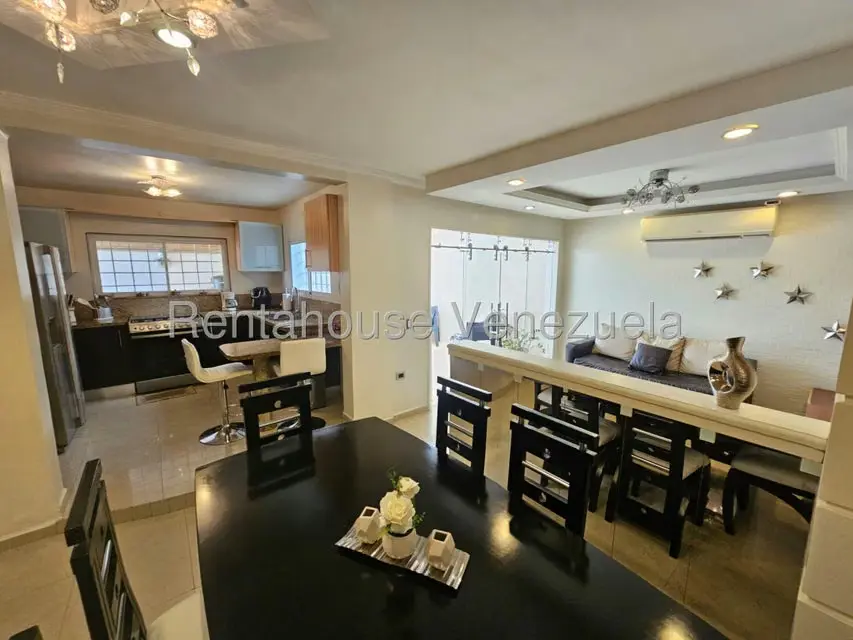 Casa (Duplex) en Venta en Bolivar, Aragua - 26