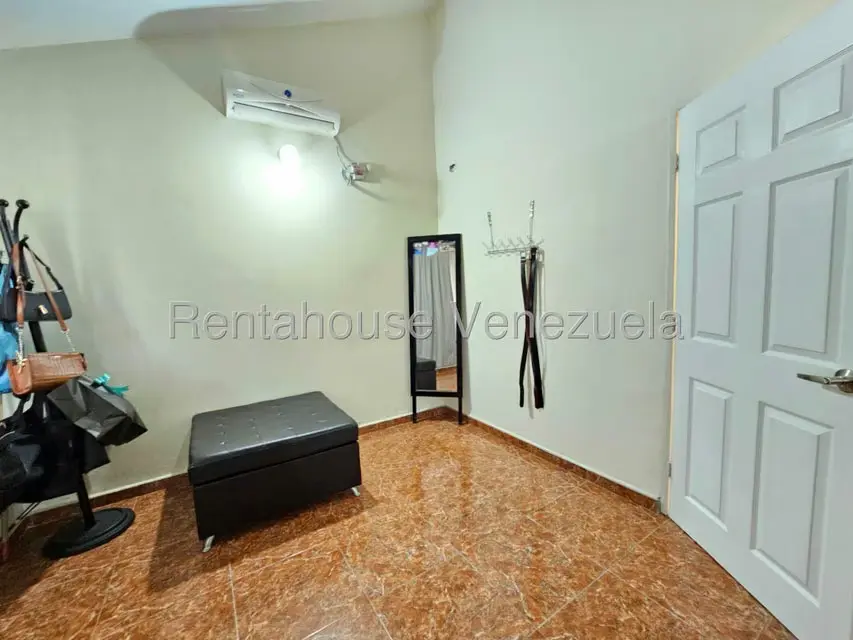 Casa (Duplex) en Venta en Bolivar, Aragua - 30